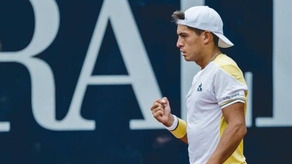 Sebasti�n B�ez y Juan Manuel Cer�ndolo avanzan en Winston Salem