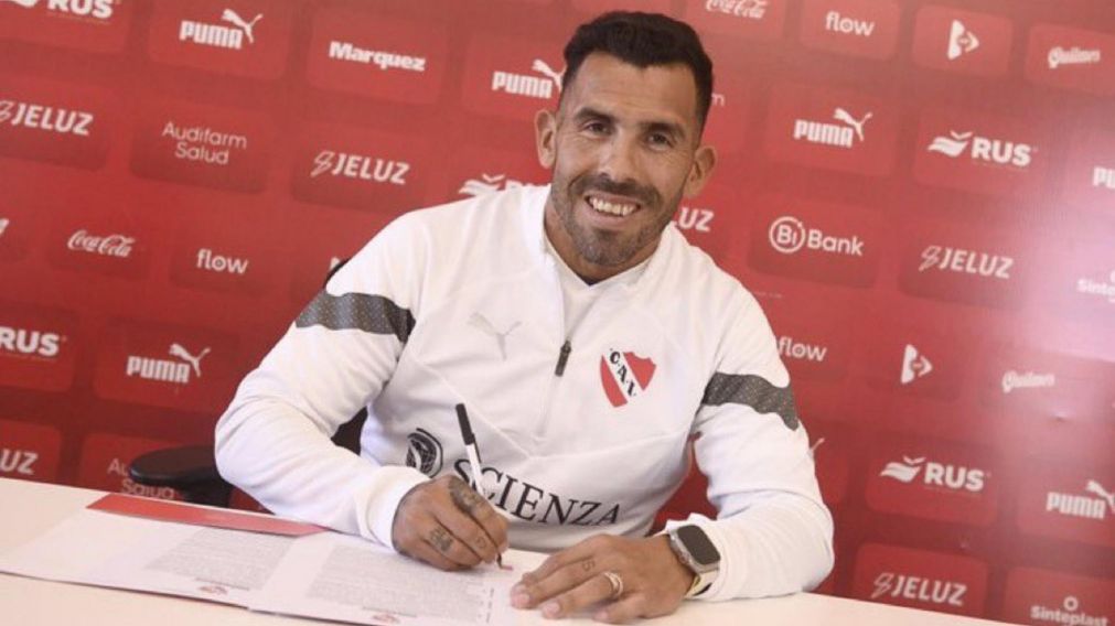 Carlos Tevez selló su contrato con Independiente: recorrida por Domínico y primera práctica