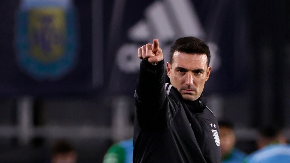 ¡Bombazo!: Scaloni analiza convocar a un viejo conocido en el arco de la Selección Argentina