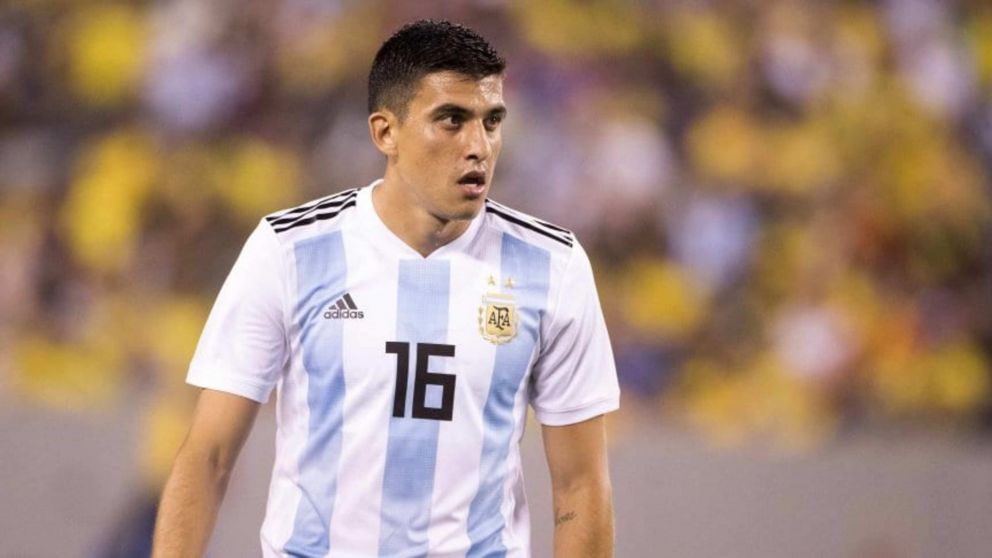 Boca consultó por un ex jugador de la Selección Argentina para reemplazar a Varela