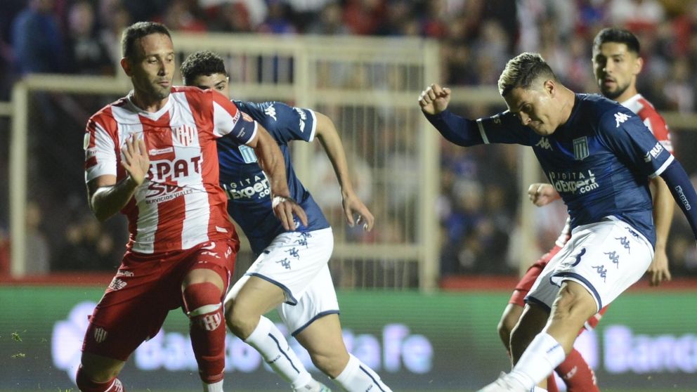 Unión y Racing empataron en el inicio de la Copa de la Liga Profesional 2023: entretenídisimo partido
