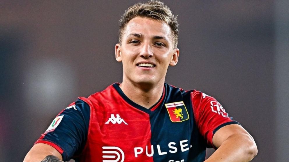 Mateo Retegui la rompió en su debut con Genoa: gol antes del minuto y doblete ante Módena