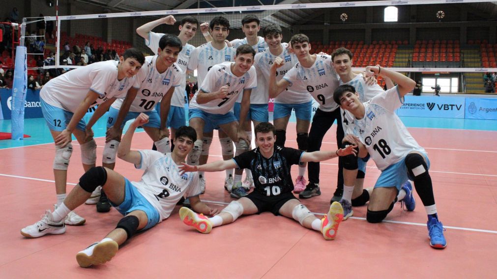 Victorias de la Selecci�n Argentina masculina y femenina en el Mundial U19 de v�leibol