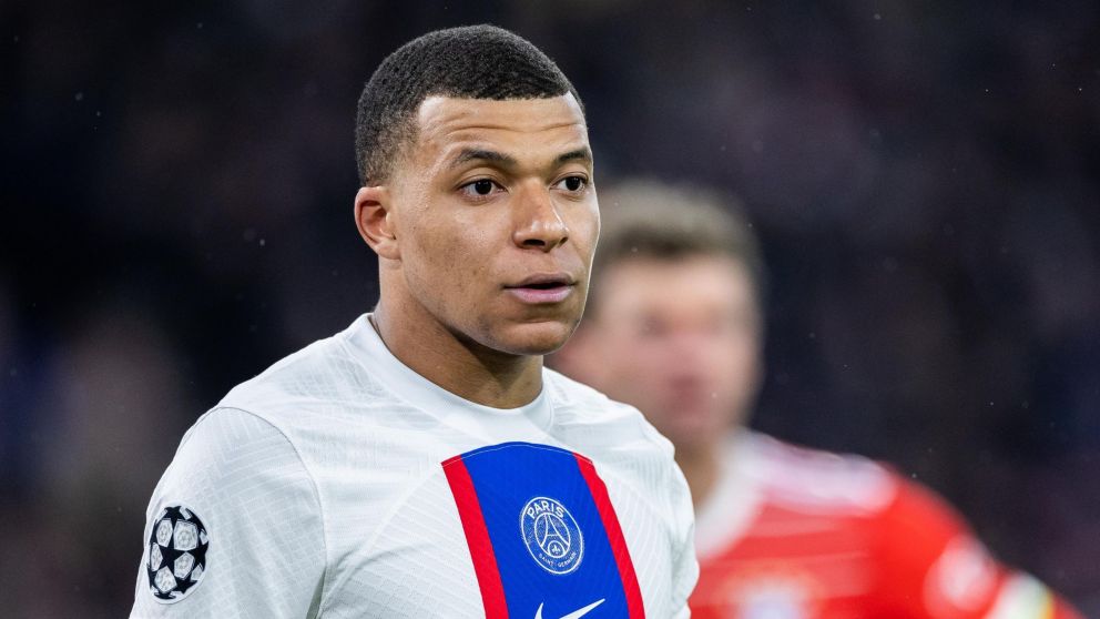Mbappé trabajará apartado junto Paredes en la vuelta de PSG a Francia