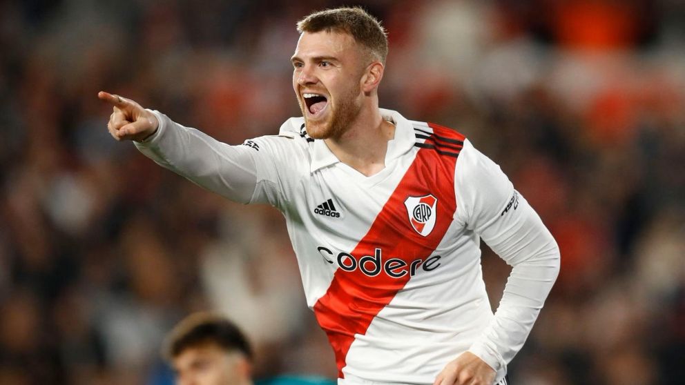 Benfica aceleró por una figura sudamericana y River respira por Beltrán