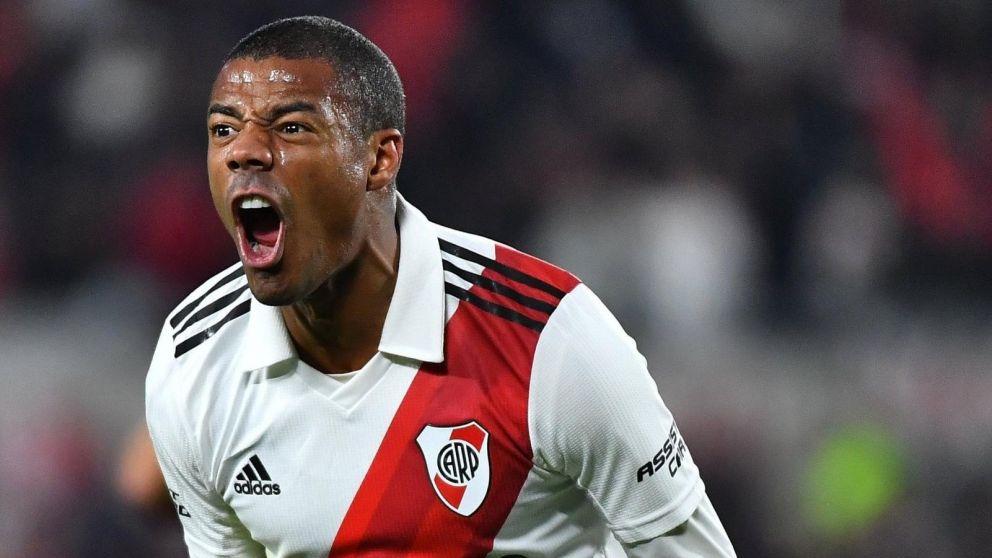 ¡Alerta River!: llegó una nueva oferta desde el exterior para llevarse a De la Cruz