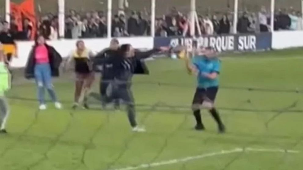 ¡Escándalo! Un árbitro sufrió una salvaje agresión en un torneo amateur en Entre Ríos