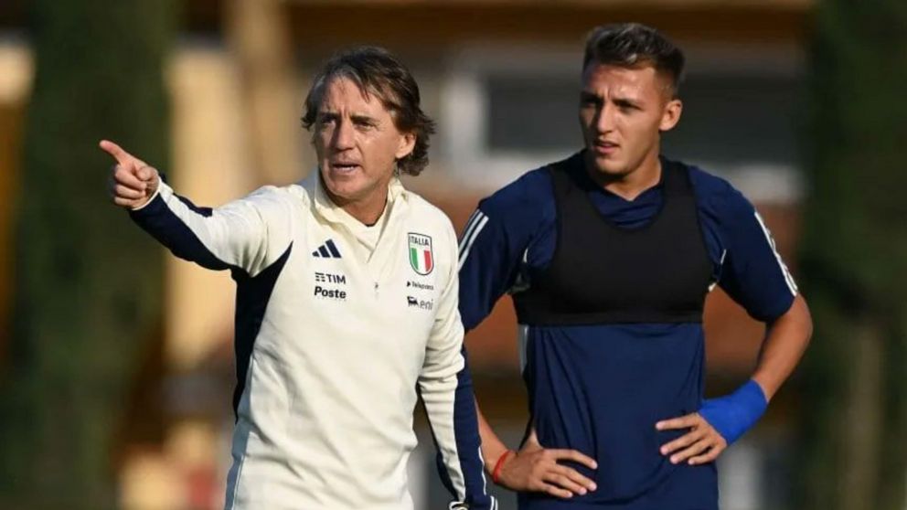 ¡Atención River!: Mancini analiza convocar a una de sus figuras para la Selección de Italia