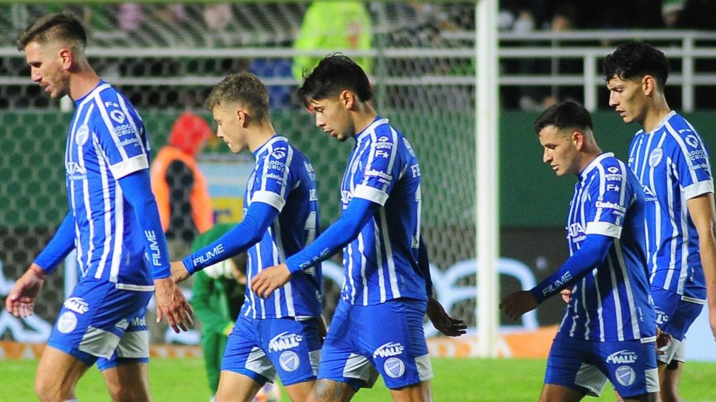 Toviggino, tesorero de la AFA, se burló del reclamo de los jugadores de Godoy Cruz