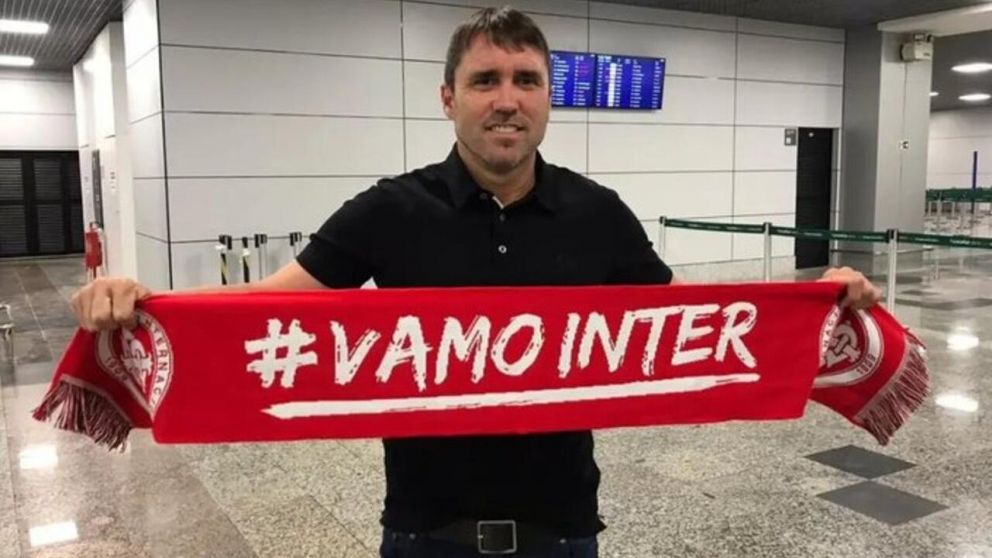¡Atento River!: Chacho Coudet es el reemplazante de Mano Menezes en Inter de Porto Alegre