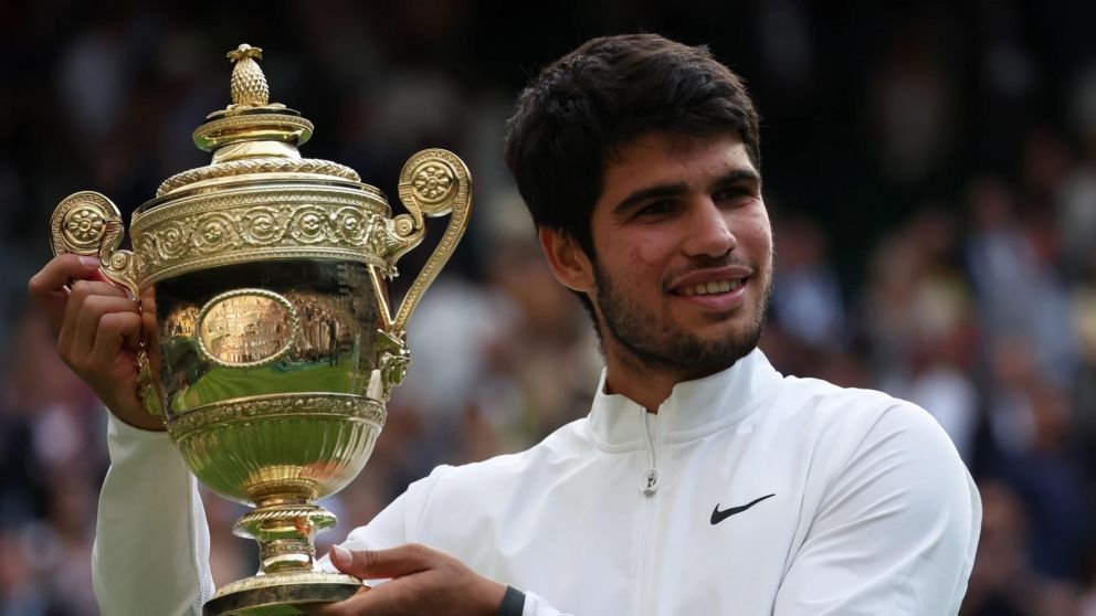 Carlos Alcaraz ratifica como el mejor tenista del mundo y clasifica a las ATP Finals