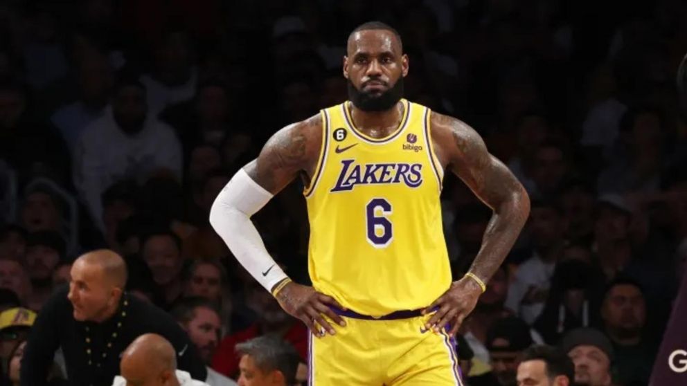 LeBron James dio una noticia que conmocionó a toda la NBA