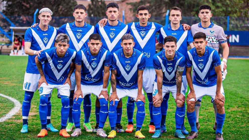 Vélez se consagró campeón en reserva tras 28 años y recordó a "Palito" Manrique