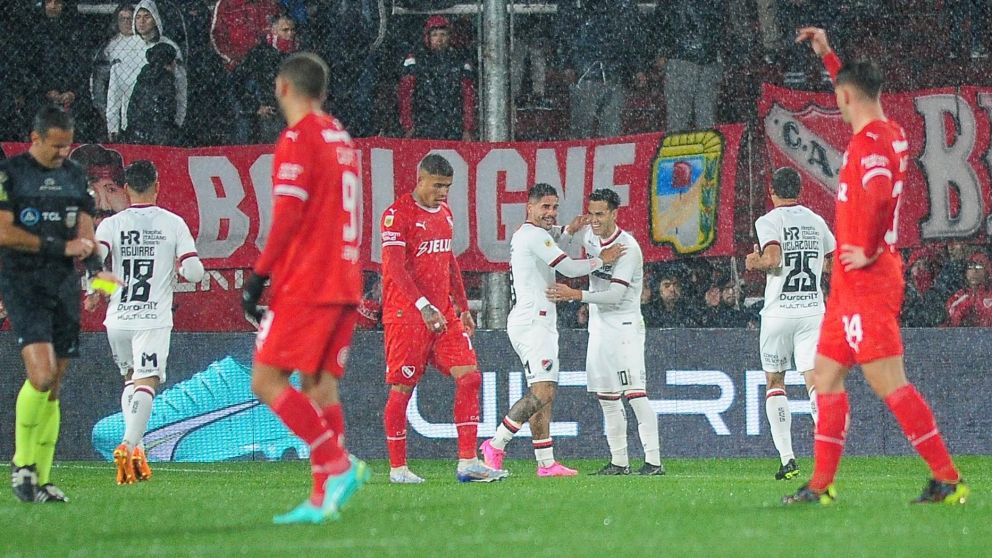 Independiente sufrió una dura caída ante Newell's: furia y silbidos de los hinchas