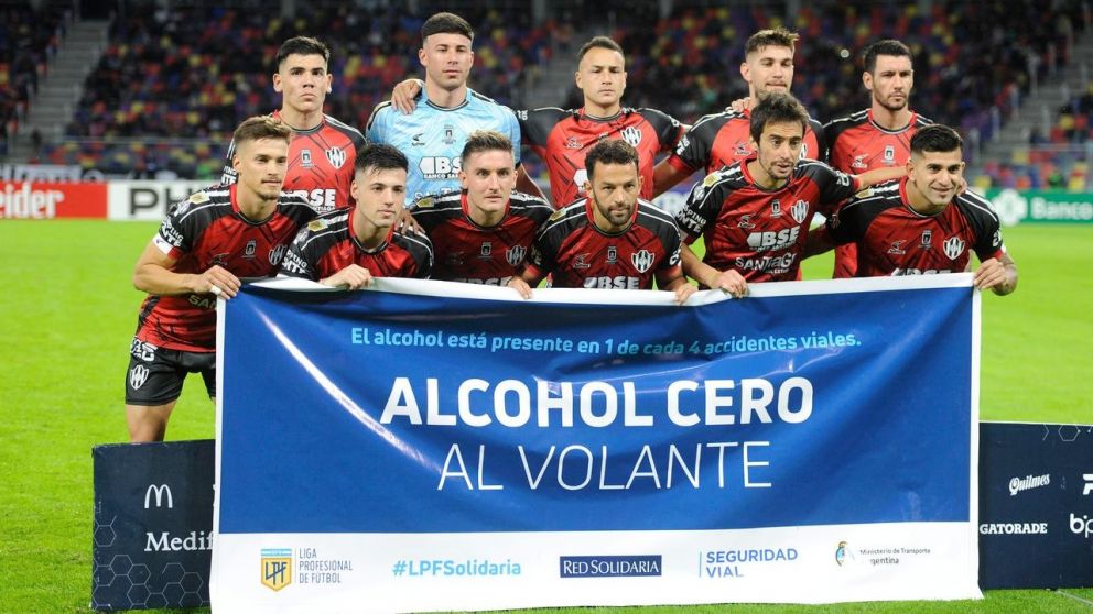 Lucas Gamba, delantero de Central Córdoba, firmó uno de los mejores goles de la Liga Profesional