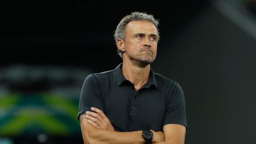 Luis Enrique prepara la escoba en el PSG: podr�an salir hasta 15 jugadores
