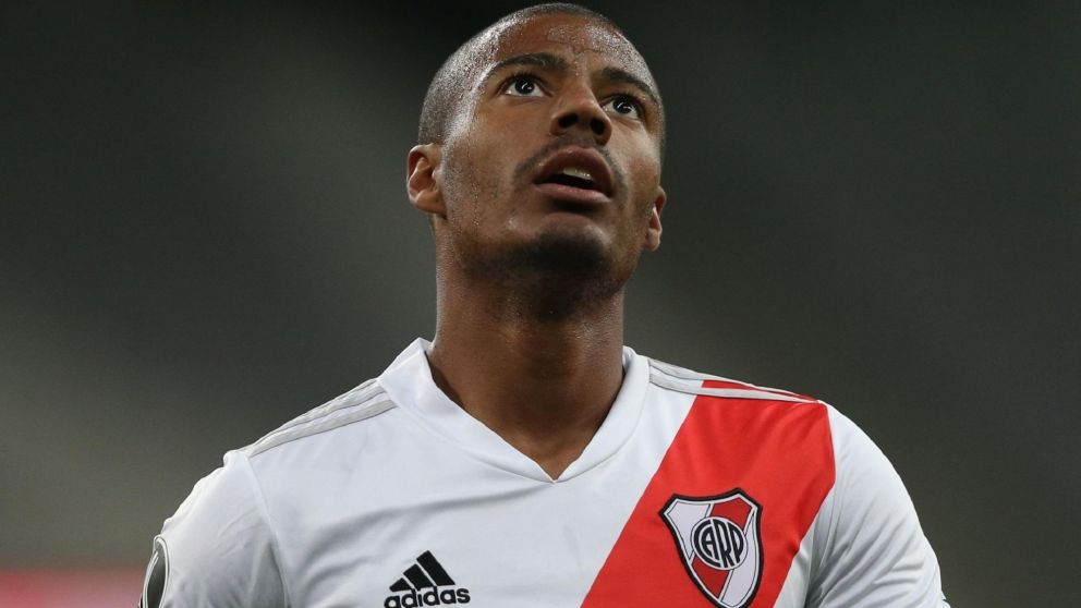 Flamengo se cans� de River y cerrar�a las negociaciones por De La Cruz