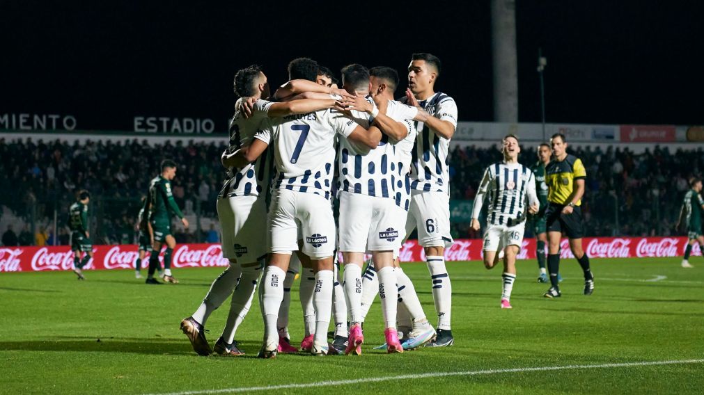 Talleres venció a Sarmiento y así demoró la segura consagración de River