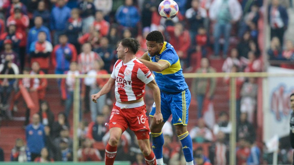 Polémico empate en Santa Fe: Unión, con bronca por un gol mal anulado, y Boca, que terminó con diez, no se sacaron ventaja