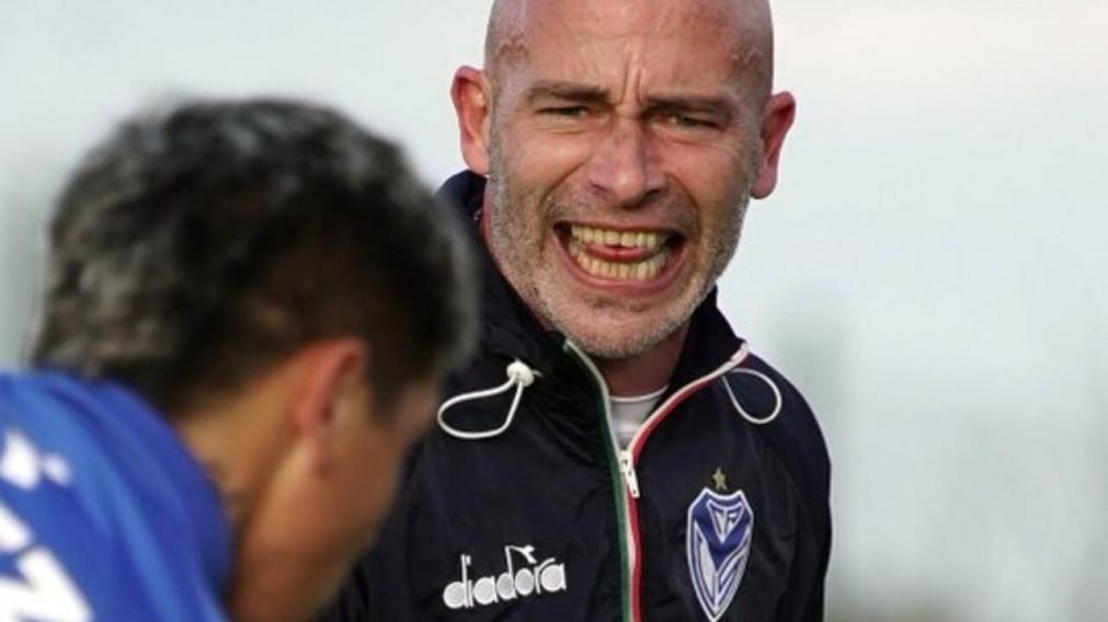 Sebastián Gallego Méndez inició su ciclo en Vélez: fuerte posteo del saliente DT, Marcelo Bravo