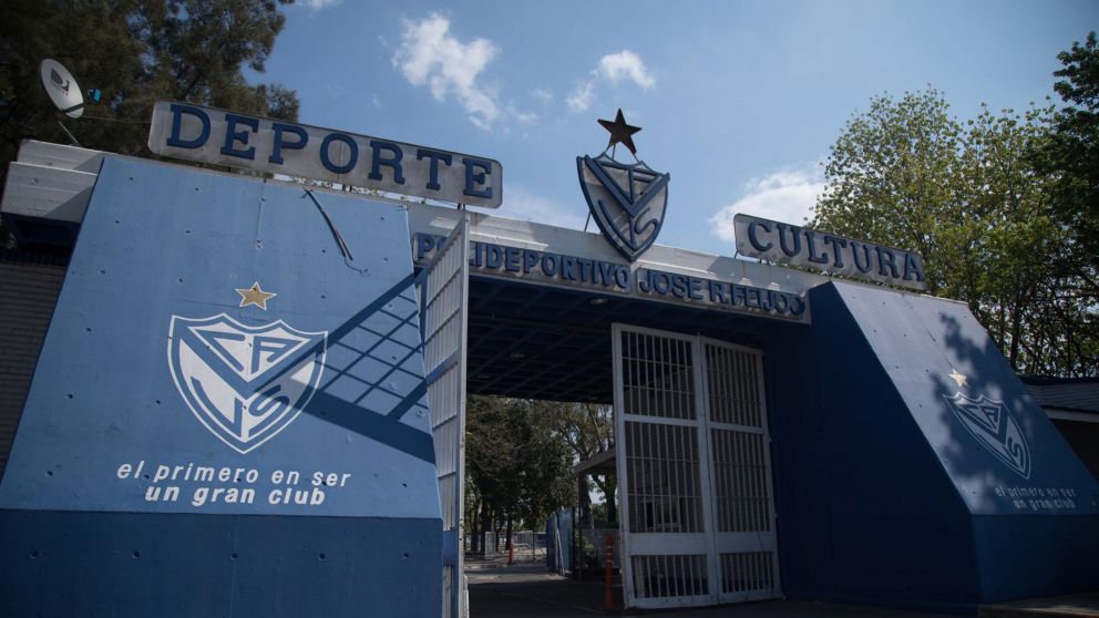 ¡Escándalo en Vélez!: renunciaron dos directivos que explotaron contra el presidente Rapisarda