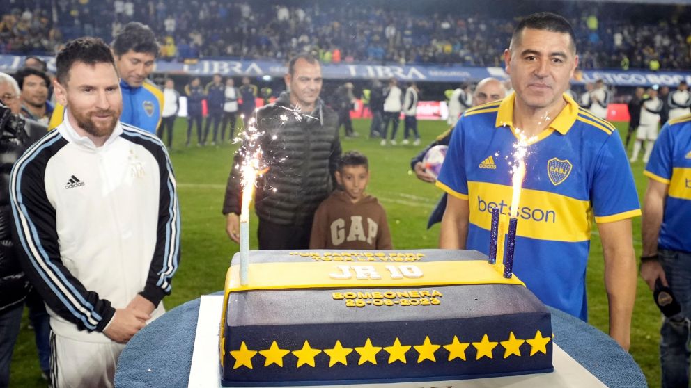 Despedida de Riquelme: El peculiar caso por el que Palermo no estuvo y la excusa de Guillermo Barros Schelotto