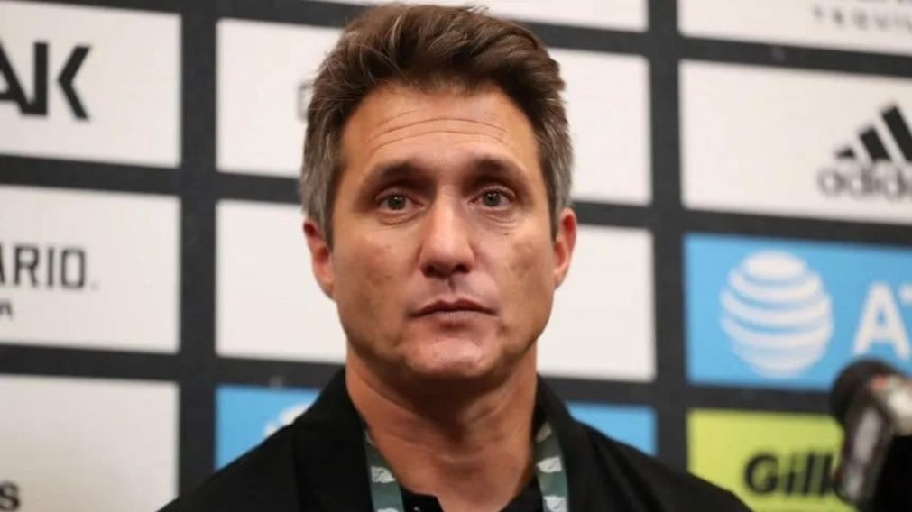 Guillermo Barros Schelotto le avisó a Riquelme que no irá a su despedida: el motivo