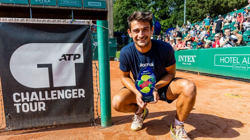 Mariano Navone logró su primer título en el Challenger de Poznan