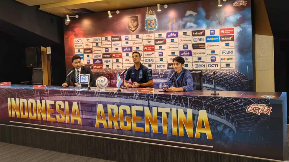 Scaloni rompió el silencio sobre Garnacho y Buonanotte: "La idea es que los chicos jueguen, sumen minutos más allá del resultado"