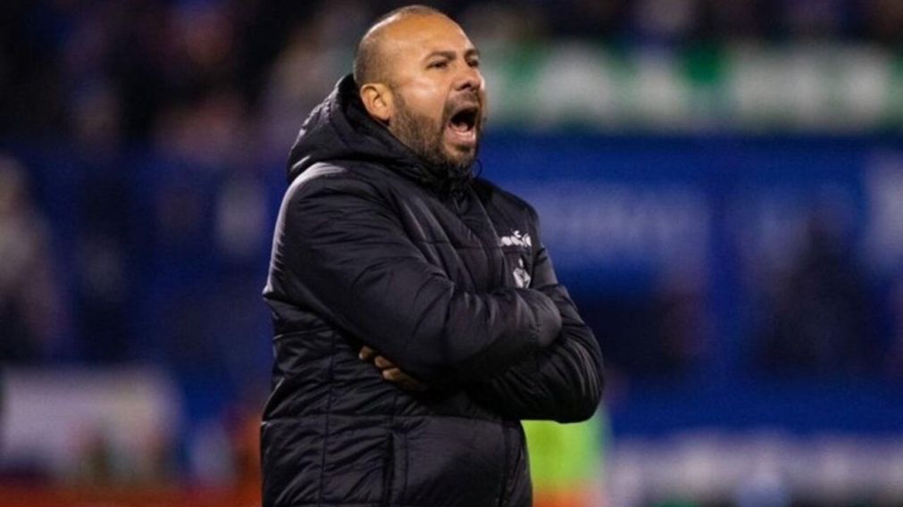 "Si quieren que Vélez se vaya a la B que nos avisen y no competimos", explotó el DT Marcelo Bravo