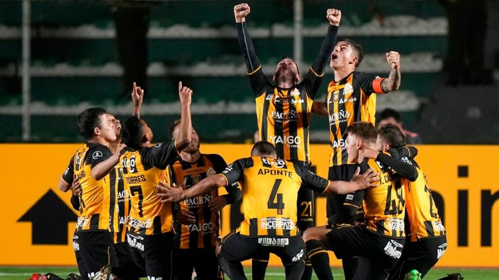 The Strongest buscará vencer a River en la Copa Libertadores con una increíble apuesta relacionada con Mourinho