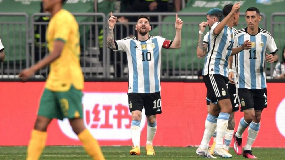 Messi metió un golazo y alcanzó un tremendo récord en el duelo entre la Selección Argentina y Australia