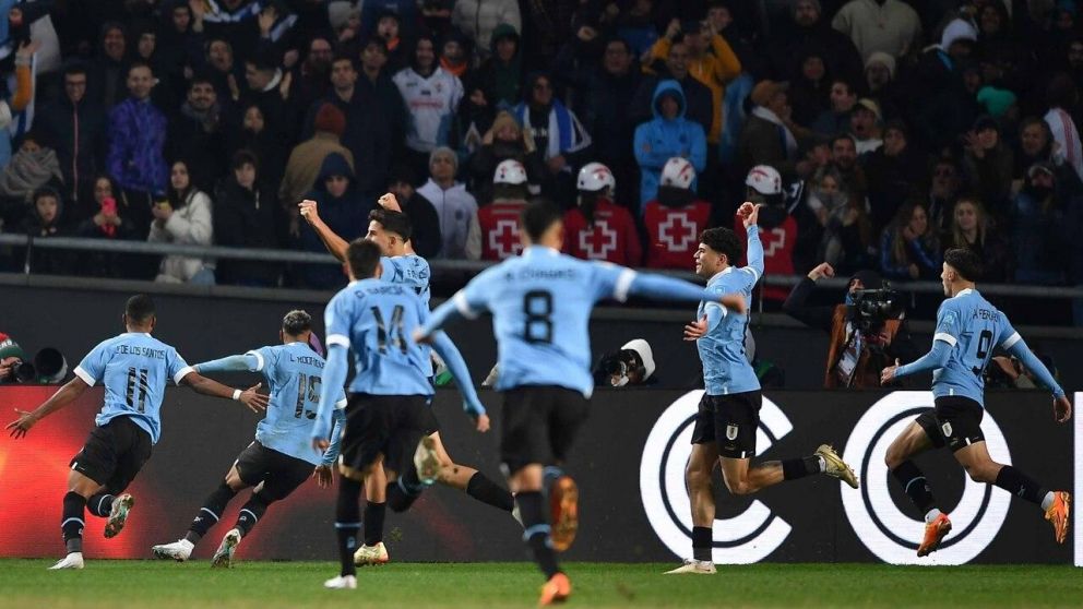 Uruguay peg� el alarido a pocos minutos del final, venci� a Italia y se consagr� campe�n mundial Sub 20