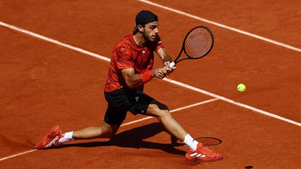 Fran Cerúndolo cayó ante Holger Rune y se despidió de Roland Garros