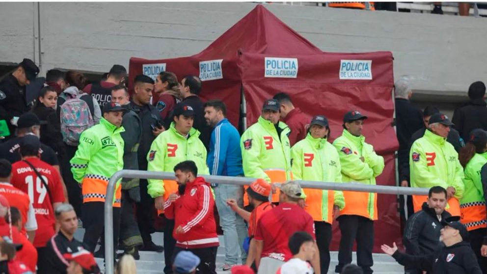 ¡Alerta en River!: Se conocieron los resultados de la autopsia del hincha que cayó de la tribuna Sívori que sigue clausurada