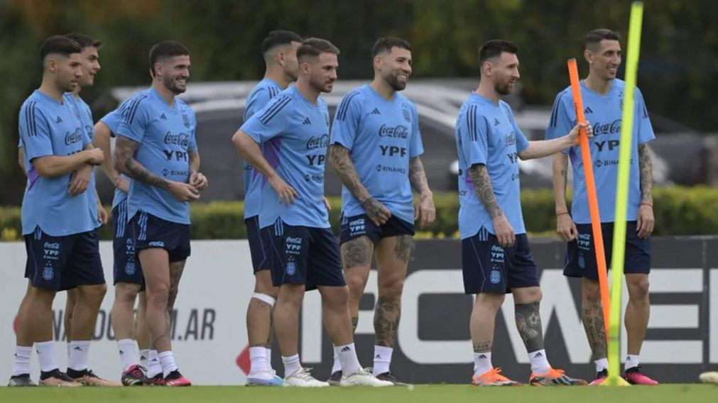 ¡Alarma en la Selección Argentina!: un campeón del mundo se lesionó y es duda para la gira por Asia