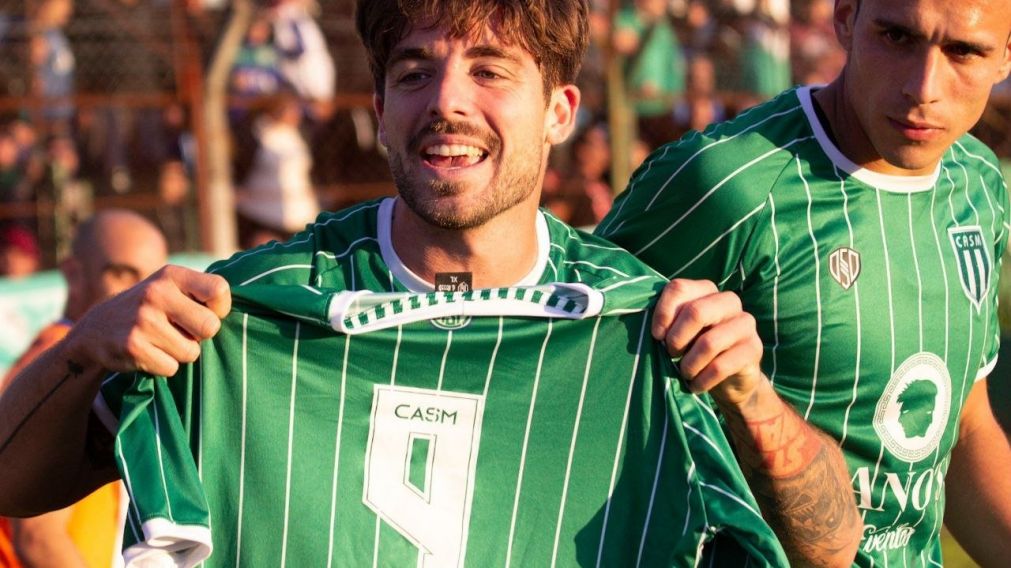Francisco Manenti celebra el título de San Miguel en la Primera B: "Mi trabajo es otro, no el de meter goles, je"