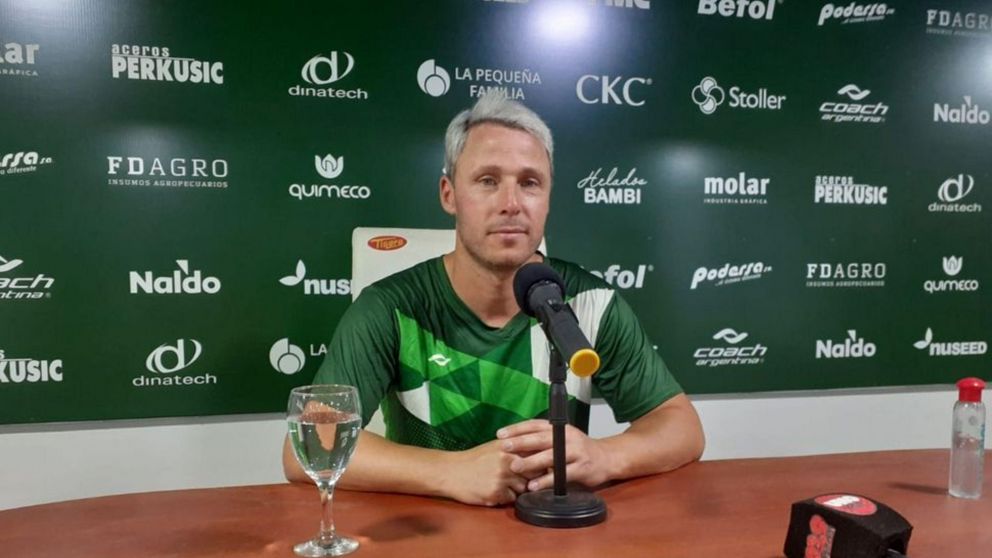 El DT de Sarmiento reconoció que Gimnasia fue perjudicado y estalló el escándalo