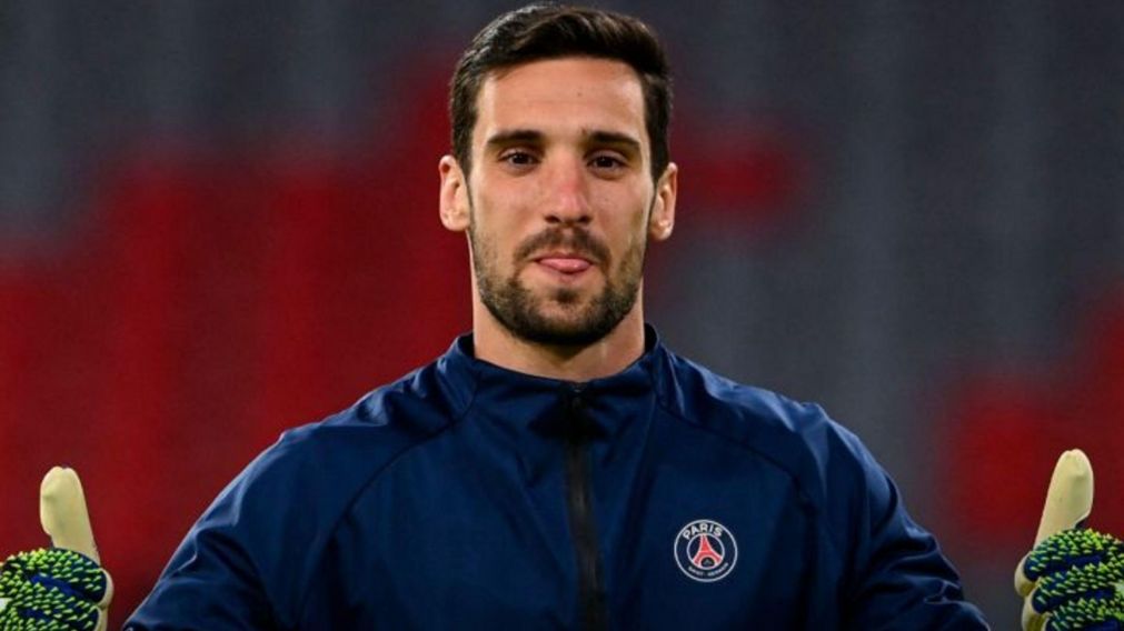 Así fue desgarrador mensaje de la esposa de Sergio Rico, el compañero de Messi que pelea por su vida