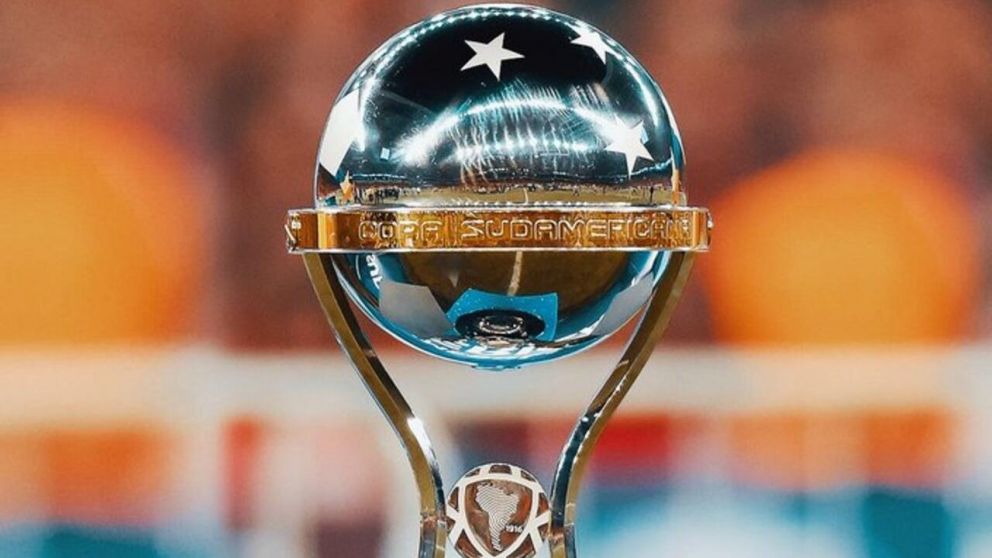 River empató con Sporting Cristal y los memes le apuntaron a Armani y a la posibilidad de caer en la Sudamericana