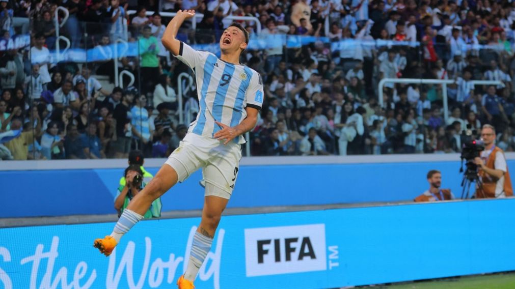 Selección Argentina Sub 20: La inédita historia detrás del baile que hizo Alejo Véliz en el festejo de su gol ante Guatemala