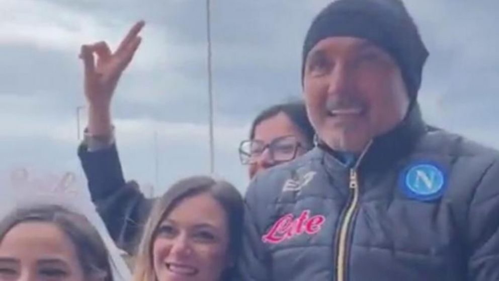 ¡Insólito!: en Napoli confunden a Spalletti con un stripper durante una despedida de soltera