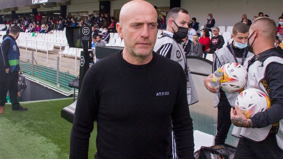 ¡Imperdible!: Julián Calero, entrenador del Burgos de España, se tornó viral con sus declaraciones