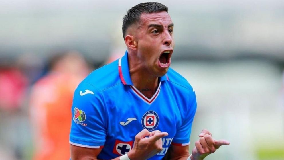 Ya es oficial: Funes Mori no sigue en Cruz Azul y se acerca a River