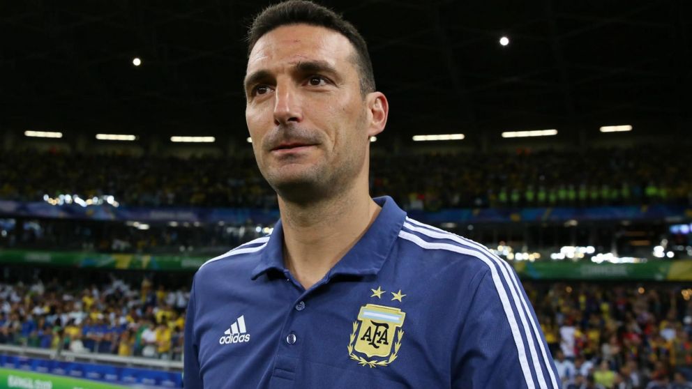 Scaloni vive su feliz cumpleaños: así lo saludaron FIFA, AFA y Newell´s