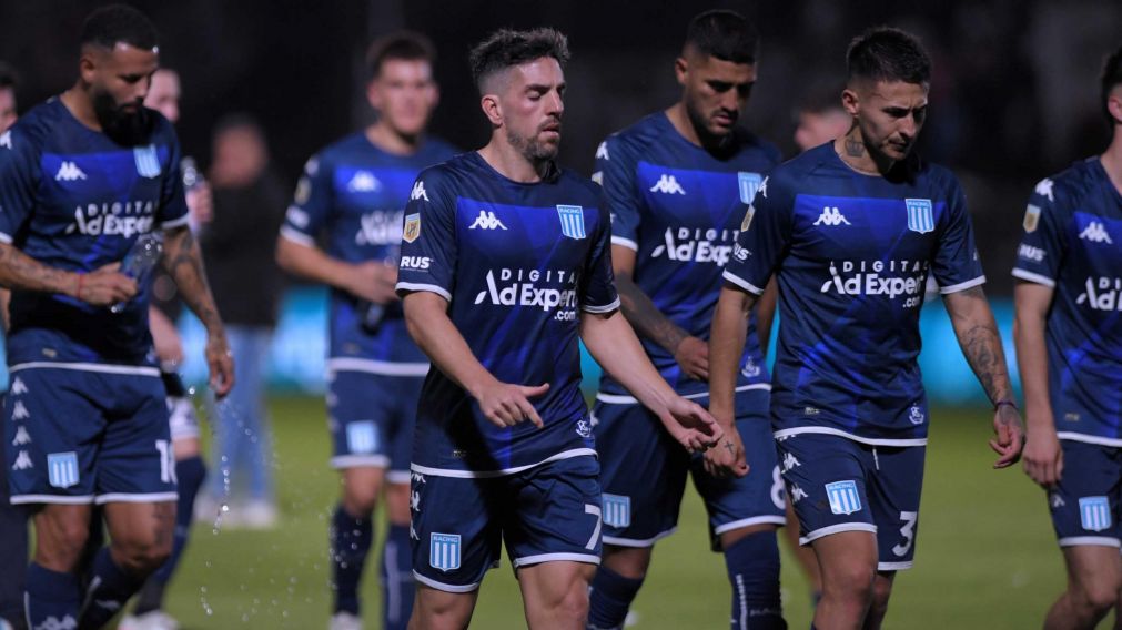 Platense vapuleó a Racing y el ciclo de Fernando Gago languidece partido tras partido