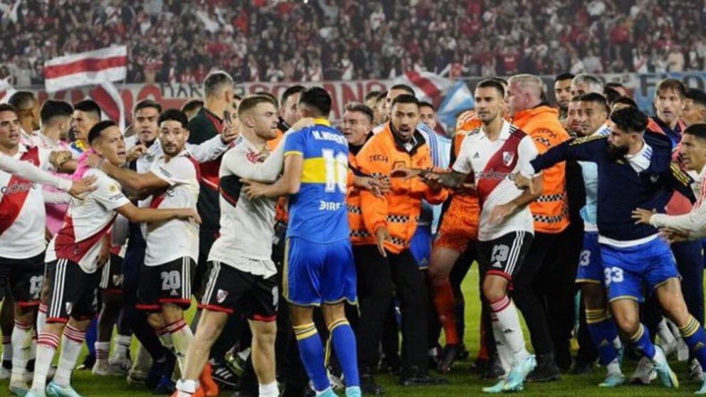 Liga Profesional: Los expulsados del Supercl�sico recibir�an una irrisoria cantidad de fechas de suspensi�n