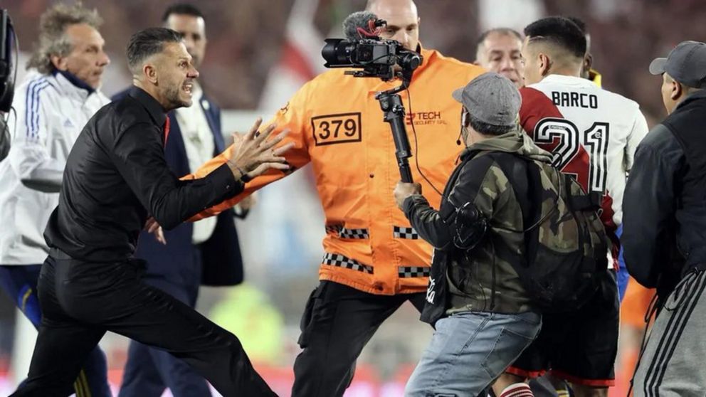 Superclásico picante: Demichelis liquidó a Figal y lo marcó como el generador del escándalo