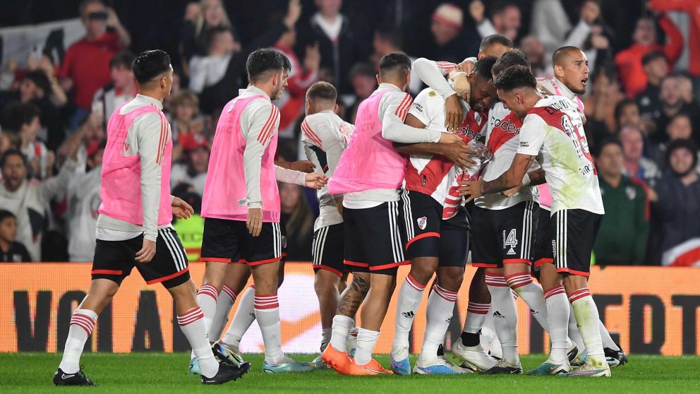 ¡Escándalo!: River se quedó con la victoria en el final ante Boca en un Superclásico caliente y polémico