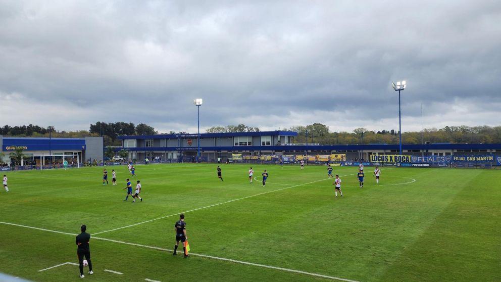 Boca y River aburrieron en el Superclásico de Reserva: Riquelme presenció el partido y Echevery